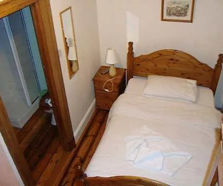 Panzió Huband House 2*